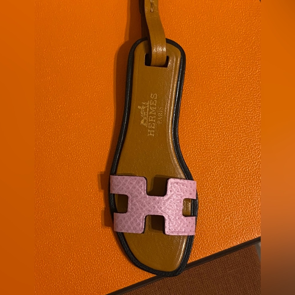 NEW HERMÈS ORAN NANO CHARM PINK - Picture 11 of 16
